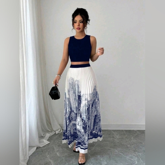 Women 2 Pieces Set: Solid Color Cropped Tank Top And Architecture Print Pleated - Picture 6 of 6